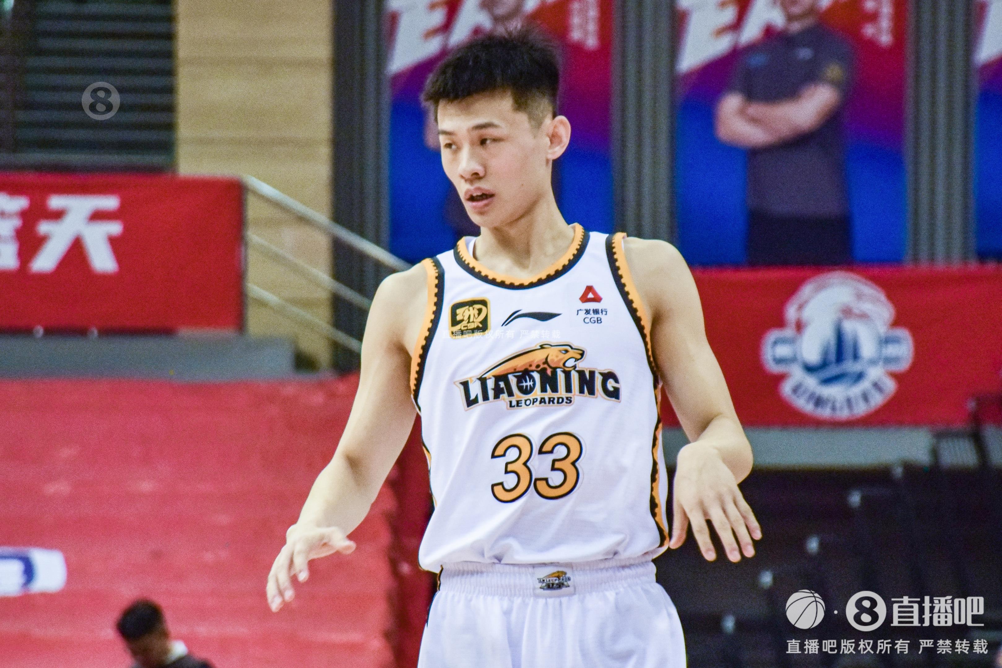 盡力了！王嵐嵚末節(jié)2記三分 全場18分鐘4中3拿到10分